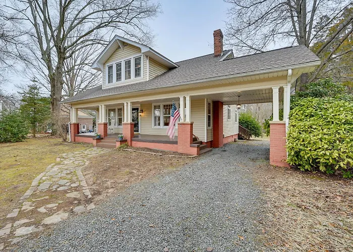 Spacious Salem-Winston Home W/ Deck!