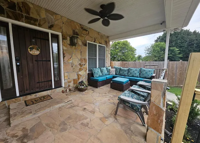 Heated Pool L Indoor Jacuzzi Tubs I Arcade L Outdoor Hot Tub